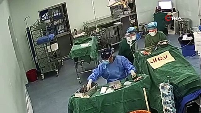 7.1’lik depreme rağmen beyin ameliyatına devam ettiler! O anlar kameralara böyle yansıdı!