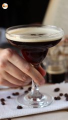 Espresso martini, l'elegante cocktail a base di caffè e vodka