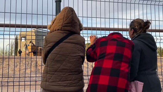 نقل زراقة كانت تعيش ظروفا قاسية في شمال المكسيك إلى حديقة أخرى