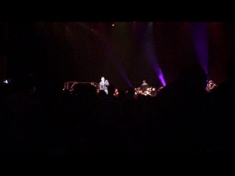 SOHH.com Exclusive: Nelly Performs Shake Ya Tailfeather At NJPAC