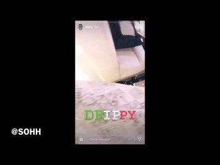 Diddy Enjoying Himself While Eating Dinner In Capri, Italy