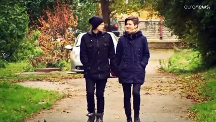 Görögország: a melegházasság mehet, a saját gyerek nem