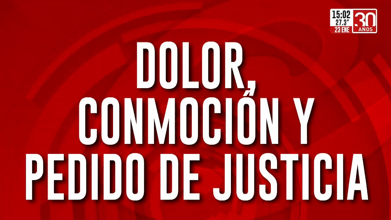 Sale el cortejo fúnebre rumbo al cementerio