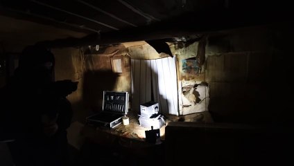 ДЕМОН В ДОМЕ ВЕДЬМЫ