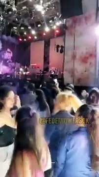 ¿Vive en Narnia? El video de Karina Milei bailando en un show de Ulises Bueno en pleno ajuste
