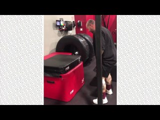 Action Bronson Does 30-Inch Jump During Workout