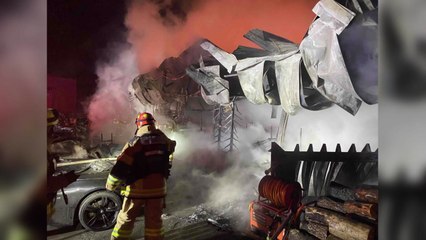 강원 춘천 스키 장비 대여점 불...점포·차량 소실 / YTN