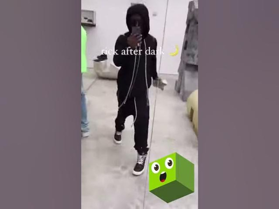 Lil Uzi Vert Grabs His Face Mask + Hits NYC #shorts