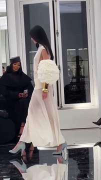 La mode se démode, le style jamais et… L'élégance est la seule beauté qui ne se fane point ! #mode #élégance #style