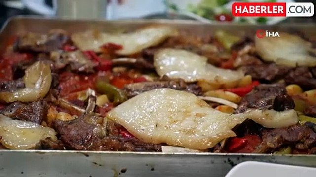 Şehir şehir gezen 'örümcek adam' Kırıkkale'de: Yüzlerce yıllık efsane lezzete hayran kaldı