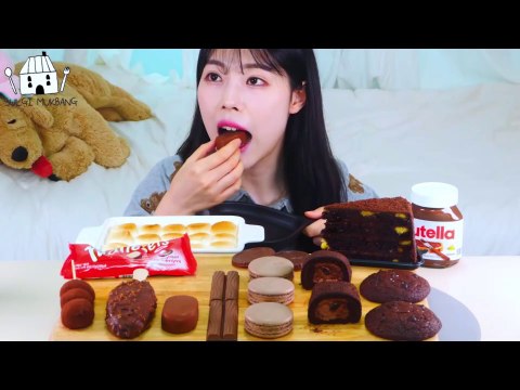 ASMR MUKBANG| Chocolate Desserts(S'mores, Brownie, Mochi roll, Macaroon, Maltesers, Cake, Ice cream)