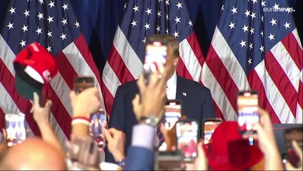 شاهد: ترامب يفوز بالانتخابات التمهيدية للجمهوريين في نيوهامبشير وبايدن يحذر "الديمقراطية على المحك"