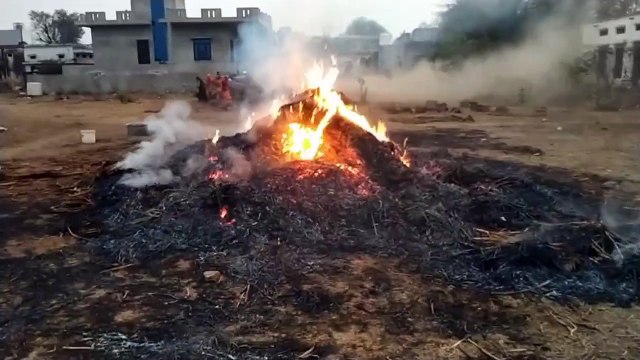 अज्ञात कारणों से कडबी में लगी आग, 80 मन कड़वी जलकर हुई खाक