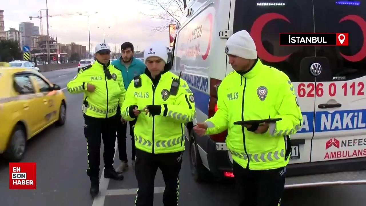 İstanbul'da çakar ve emniyet şeridi denetimi gerçekleştirildi