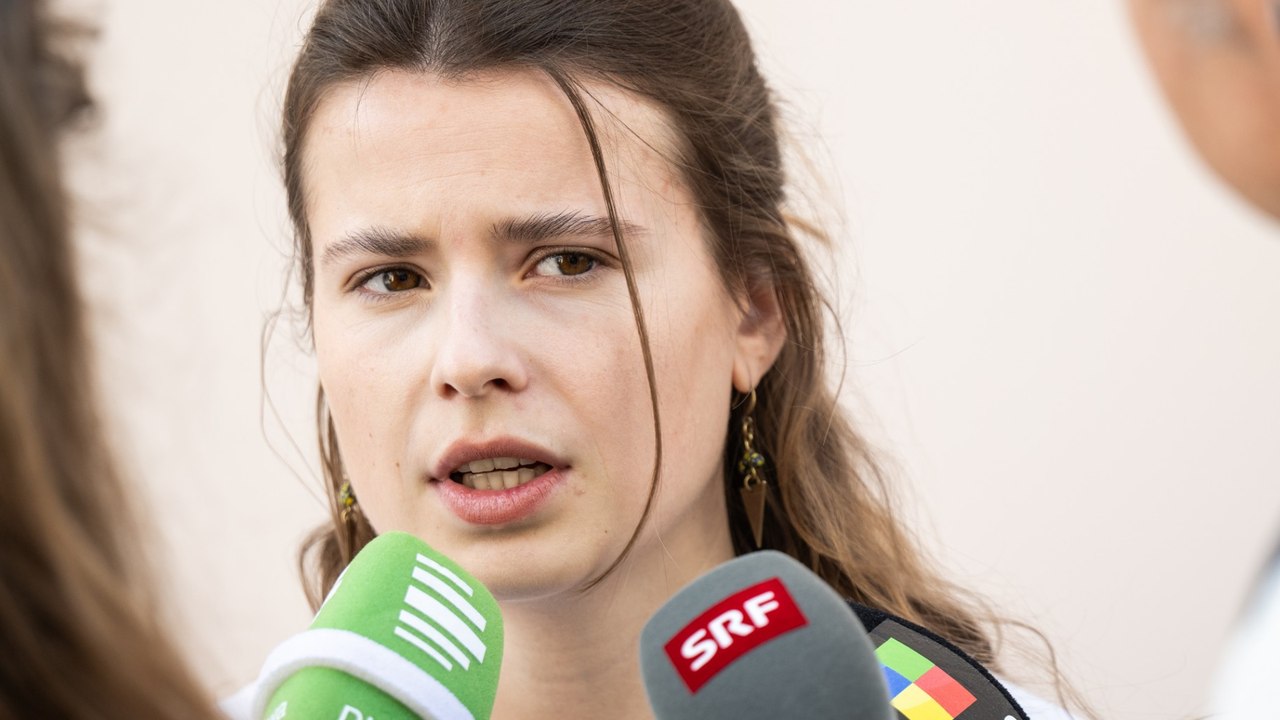 (b) Luisa Neubauer stößt mit Vergleich auf Kritik: Sind die ...
