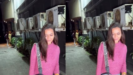 Tejasswi Prakash's swag in denims, pink sweatshirt, looks beautiful in no makeup look