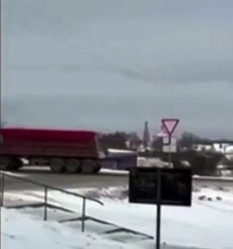 Avião militar com prisioneiros ucranianos cai na Rússia