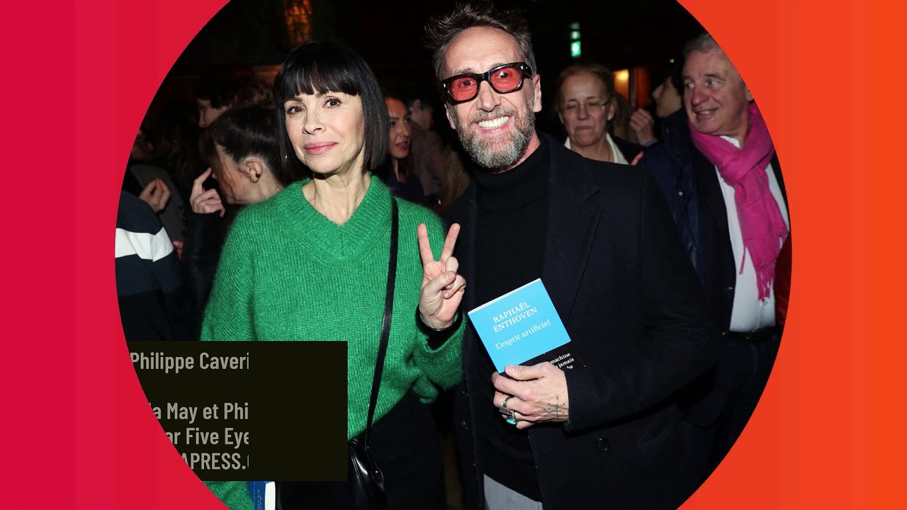 PHOTOS Raphaël Enthoven soutenu par son fils Aurélien pour le lancement de son livre, joli coup de pouce de Carla Bruni