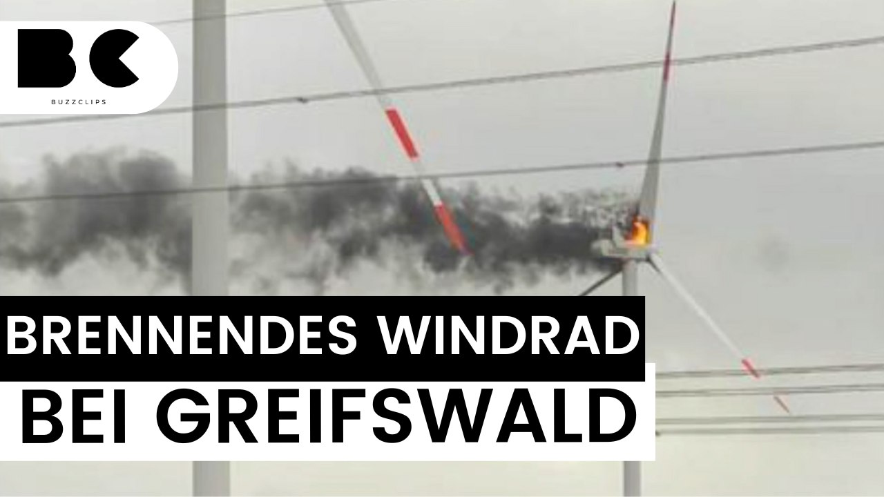 Zwei windräder fangen feuer: einsatzkräfte können nur zusehen