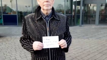 Jonathan Ross Surprises Andy Brown with His Masked Singer Jacket 🎤