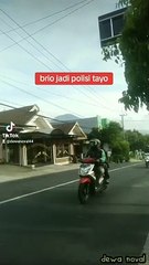 Brio jadi polisi tayo