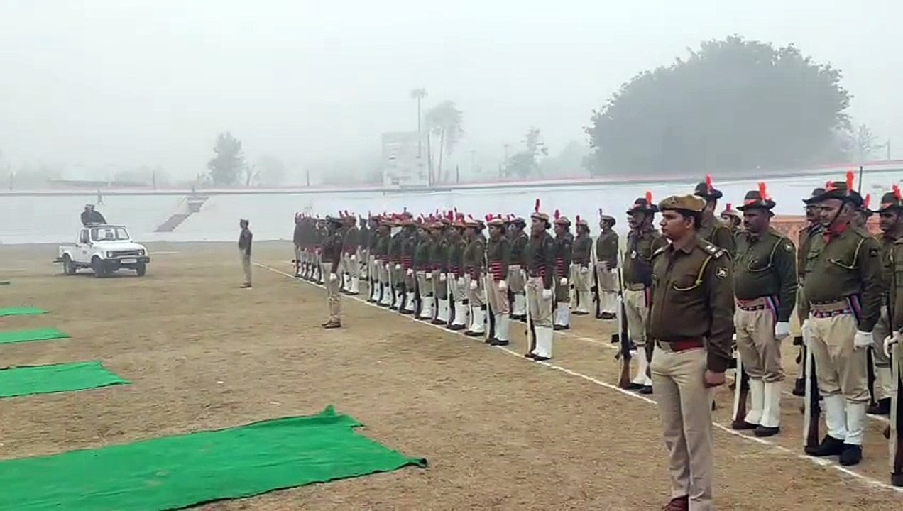 गणतंत्र दिवस के लिए कोहरे में की परेड की रिहर्सल,देखे वीडियो