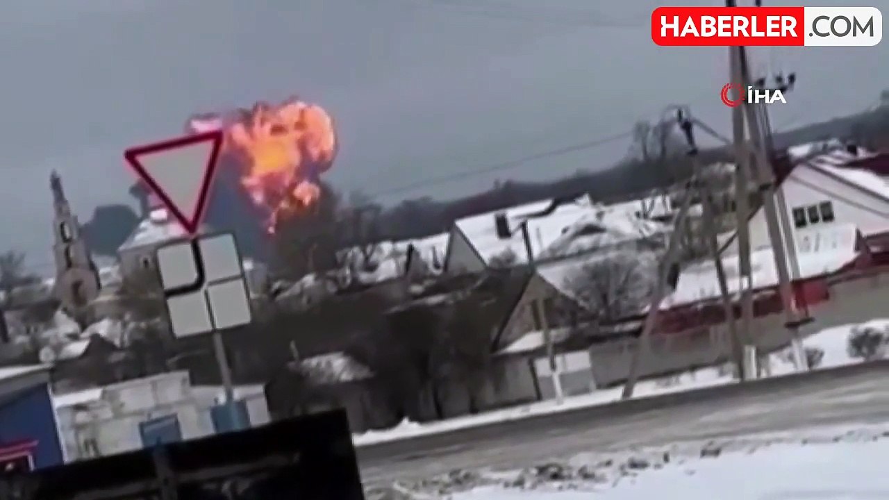 Ukrayna yönetimi, esir düşen askerlerini taşıyan Rus askeri kargo uçağını vurduklarını itiraf etti