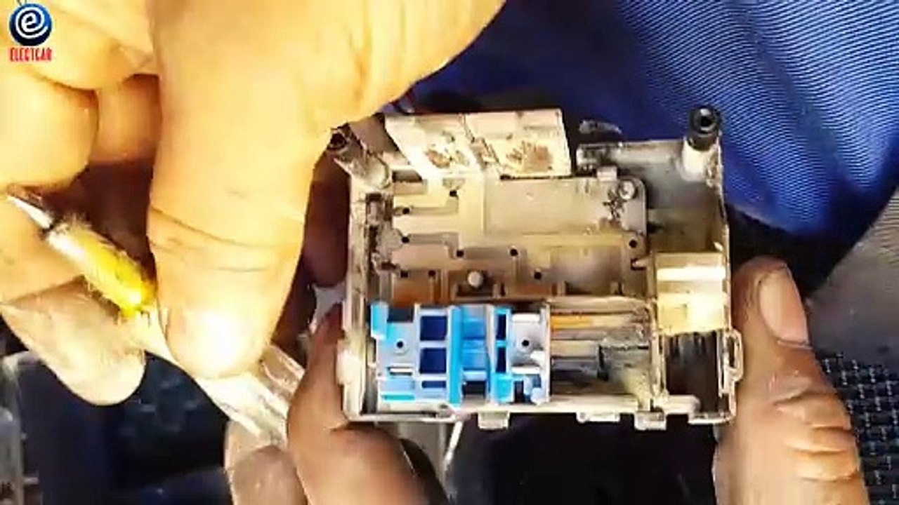 dokker probleme clignotant  qui clignote puis s'arrête