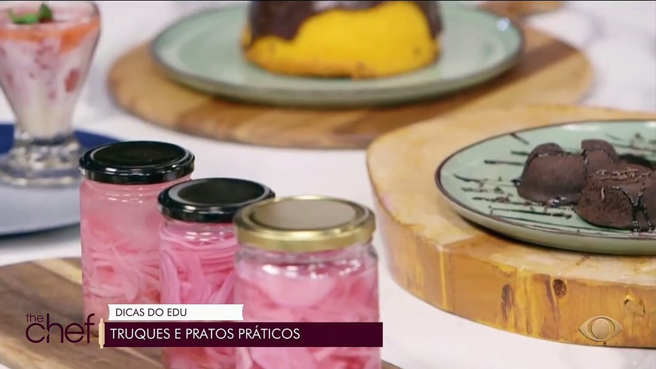 O que fazer para o bolo de cenoura não embatumar? | Band Receitas