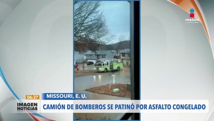 Camión de bomberos se derrapa por el hielo en Missouri E.U