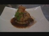 Croustillant de pigeonneau et foie gras, sauce aux truffes
