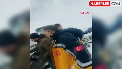 Ağrı'da yolcu otobüsü kamyonete çarptı: 11 yaralı