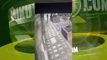 En menos de 2 minutos dos ladrones se llevaron una moto en el barrio Cristóbal