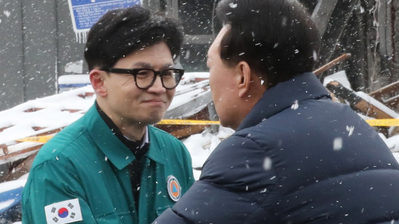 윤 대통령, 직접 입장 밝히나 / 한동훈은 대학으로, 이재명은 군부대로 / 이준석,...