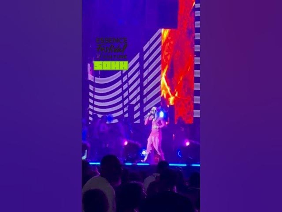 Essence Fest 2023: Lil Wayne Performing "Comfortable"