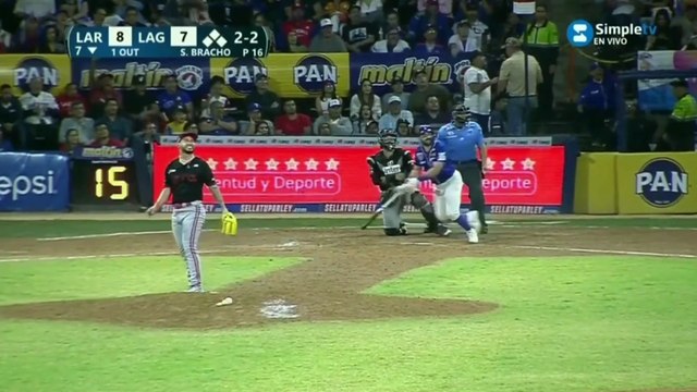 Final LVBP: ¡Luis Torrens pega su segundo Jonrón de la noche para empatar el juego!