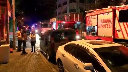 Kadıköy'de 10 katlı binada yangın çıktı