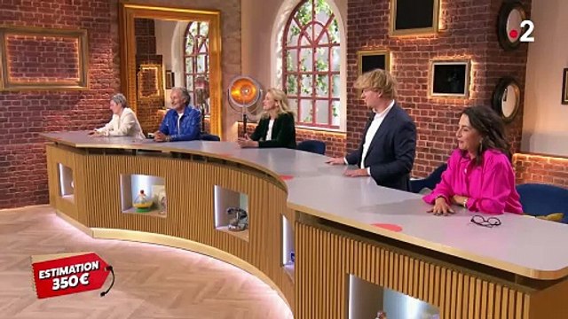 Les enchères ne s'arrêtent plus pour ce joli meuble, Gilles Azzopardi et Anne-Catherine Verwaerde n'en reviennent pas