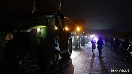 Continua l'operazione lumaca degli agricoltori sulle strade francesi