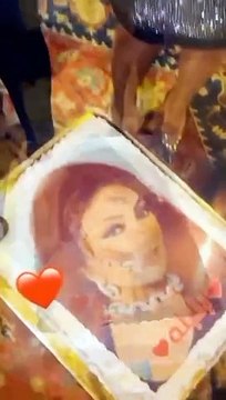 وسط النجوم: نبيلة عبيد تحتفل بعيد ميلادها الثاني