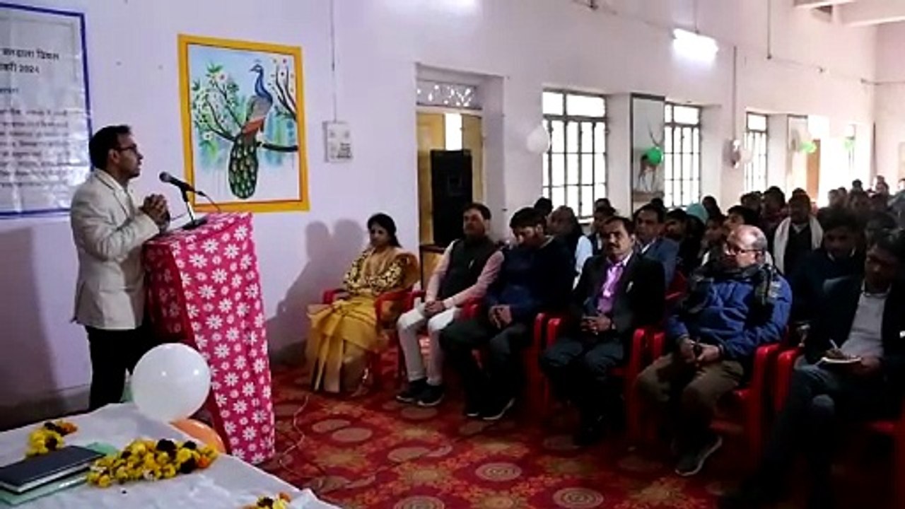 कलक्टर बोले मतदाता शत-प्रतिशत मतदान करने में नि...