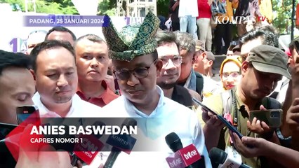 Warga Tiba-Tiba Naik Panggung Kampanye Anies di Padang, Sebut Prabowo Pengkhianat