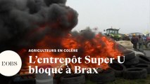 Des agriculteurs bloquent un entrepôt de Super U à Brax et ciblent la grande distribution