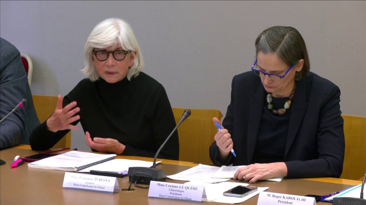 Total, "la 2e plus grande entreprise expansionniste des énergies fossiles" selon Laurence Tubiana)