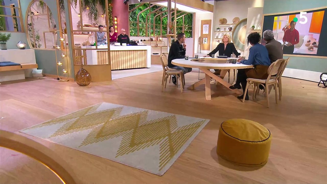Regardez "Le magazine de la santé" qui a fêté ses 25 ans sur France 5, alors qu'il est voué à disparaître en juin en raison d'une forte baisse de ses audiences