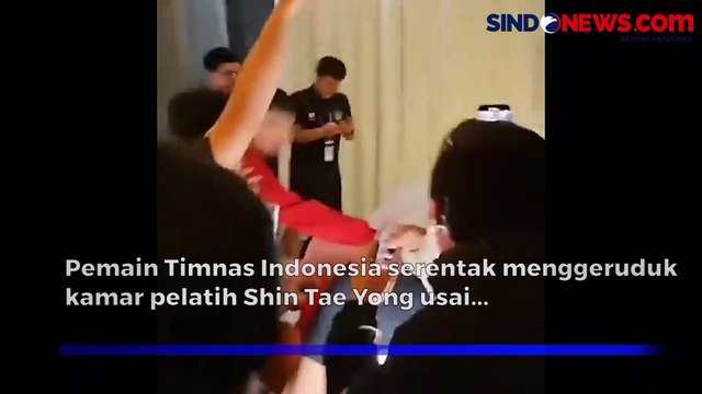 Momen Pemain Timnas Geruduk Kamar Shin Tae Yong Usai Cetak Sejarah Lolos 16 Besar Piala Asia 2023