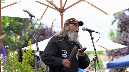 Uncle Rick Nelson singing in language