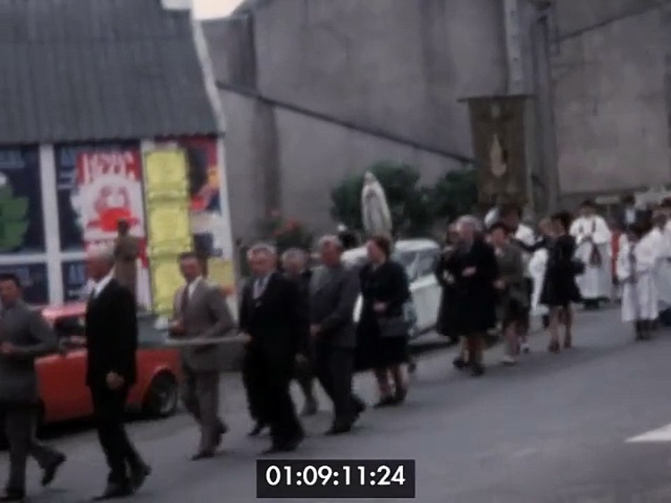 Roué Francis-Plouzevede-Procession 03