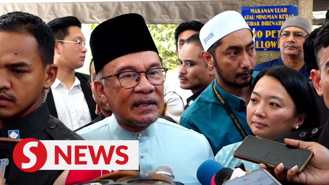 Politicians' pensions also cut if scheme abolished, says PM