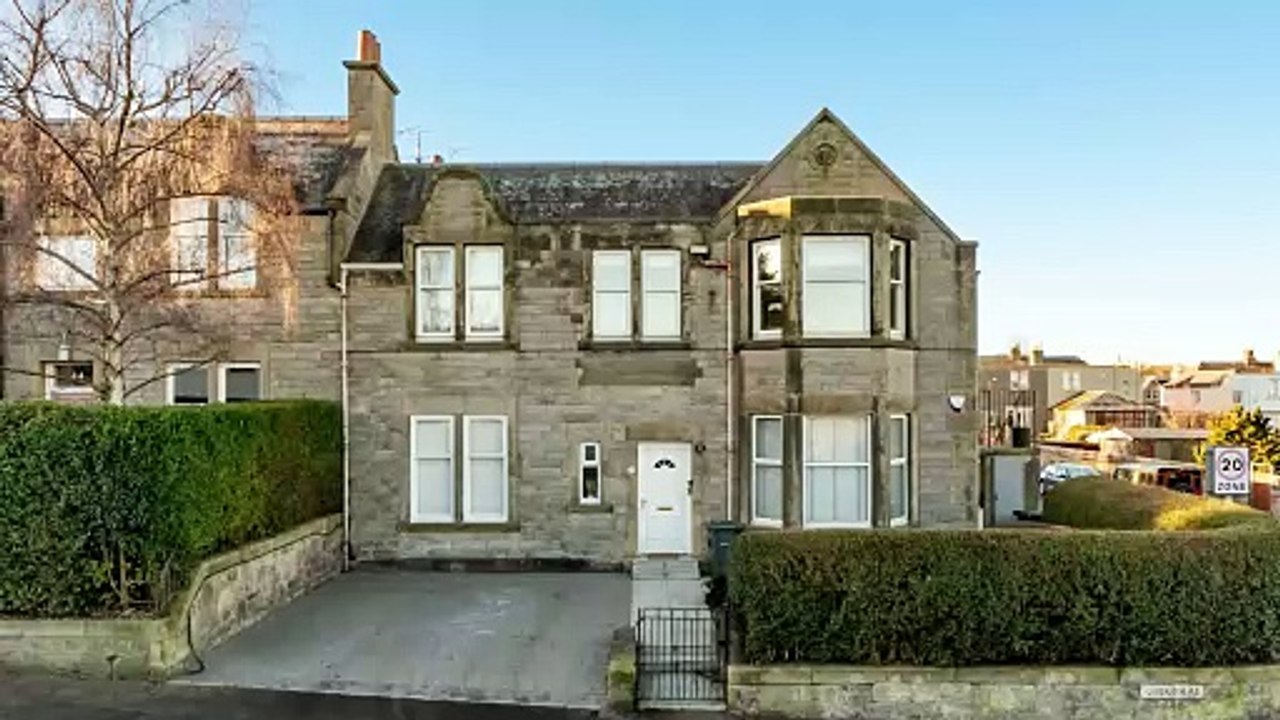 42A Kirk Brae